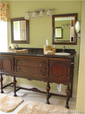 Master Bath/Spa.