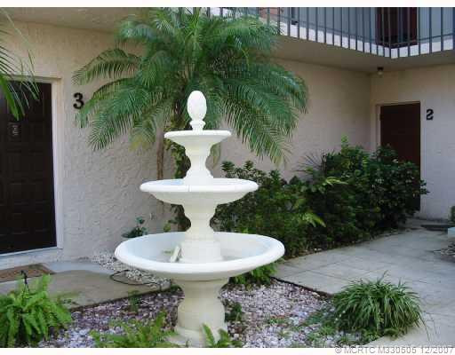 Yard/Garden. Garden Court yard