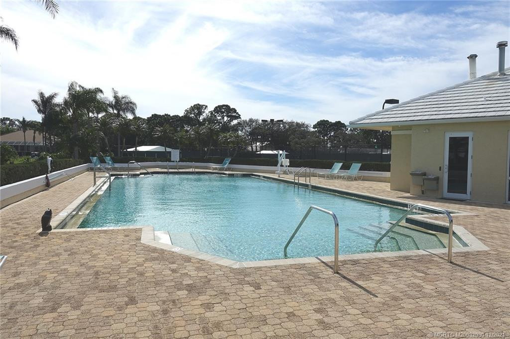 Monarch CC community pool