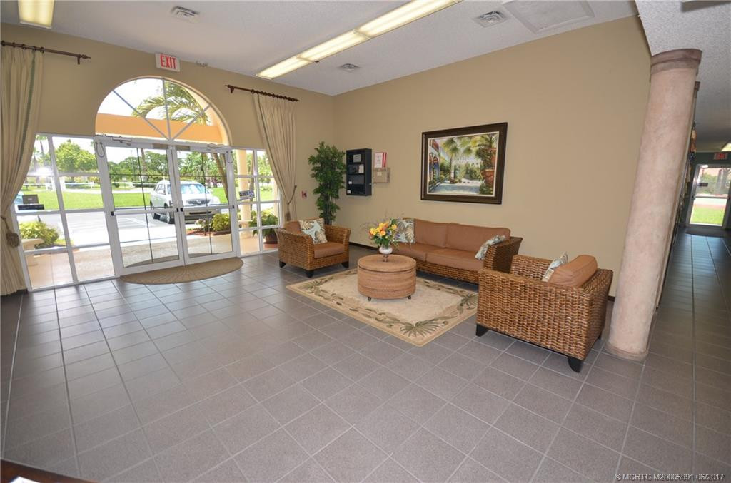 Clubhouse Lobby