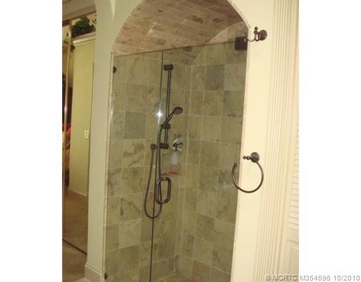 Master Bath/Spa.