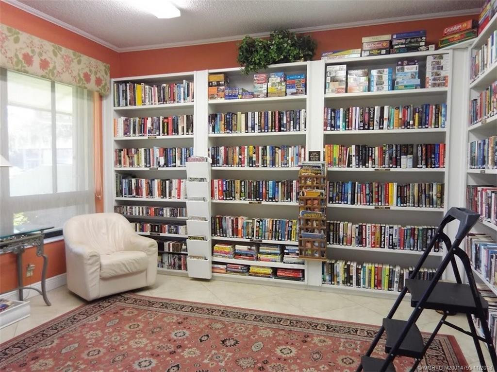 Library in the Clubhouse