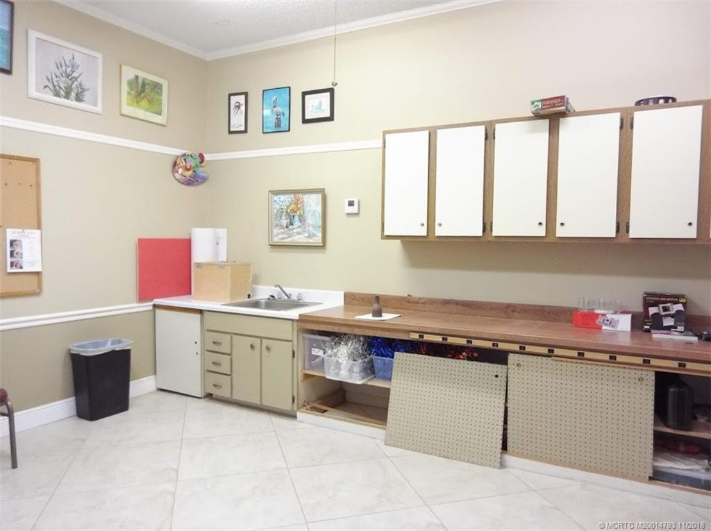 Clubhouse craft/utility room