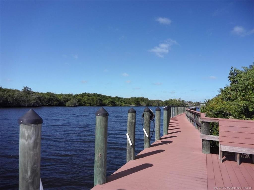 Dock for sitting or fishing