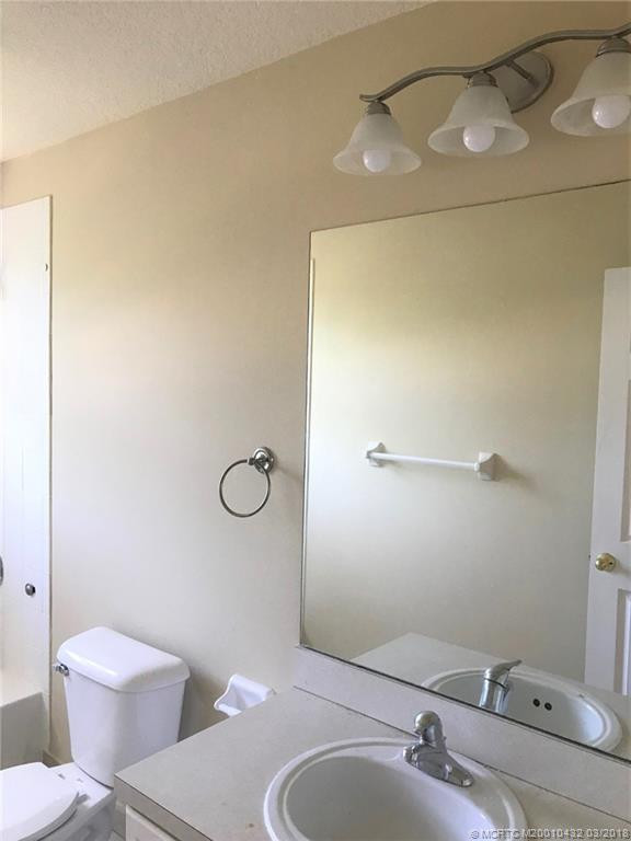 2nd Bathroom