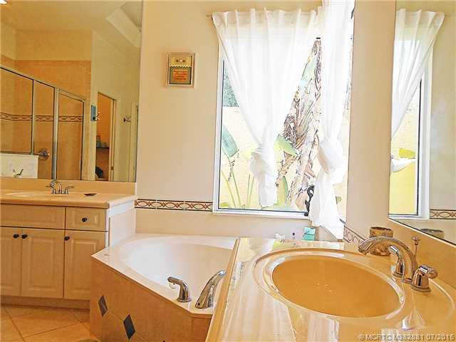 Master Bath/Spa. Master bath has dual sinks, Roman tub, and separate shower.
