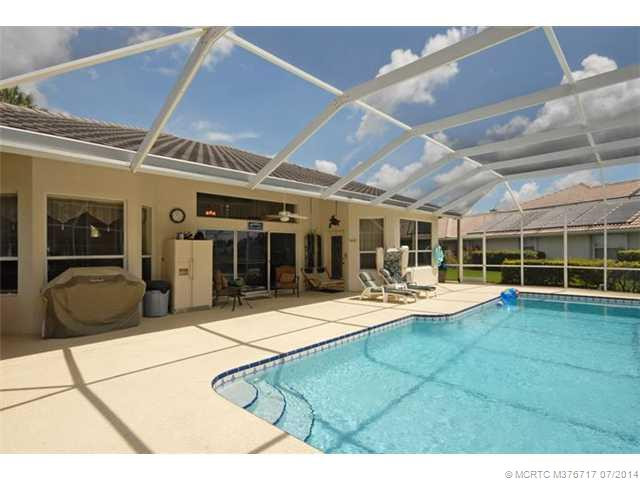 Swimming Pool/Hot Tub/Sauna.