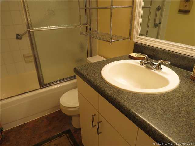Master Bath/Spa.