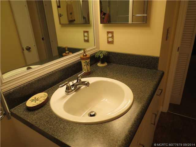 Master Bath/Spa.