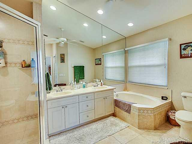 Master Bath/Spa.