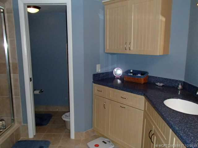 Master Bath/Spa.
