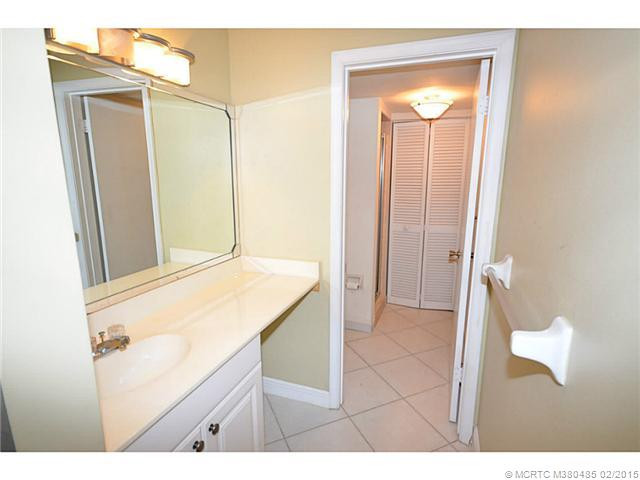 Master Bath/Spa.