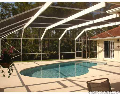Swimming Pool/Hot Tub/Sauna.