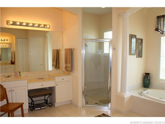 Master Bath/Spa.