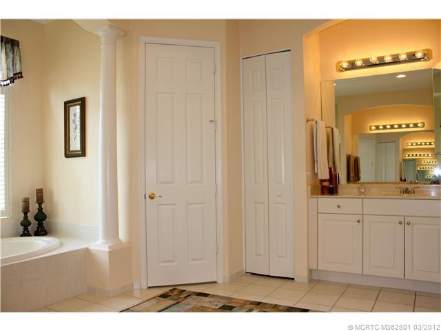 Master Bath/Spa.