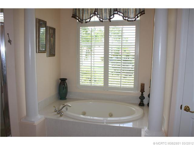 Master Bath/Spa.