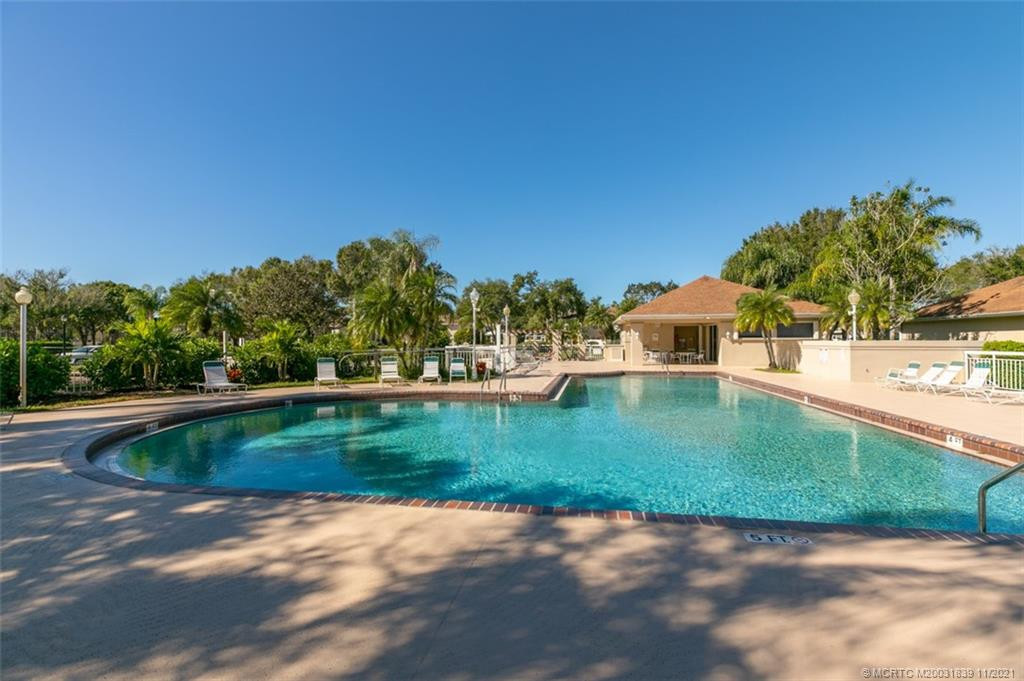 Gorgeous pool