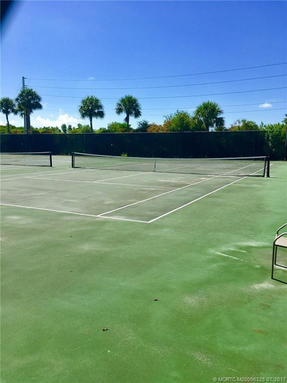 COMMUNITY TENNIS COURTS