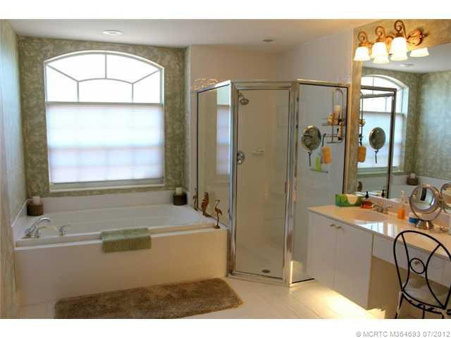 Master Bath/Spa.