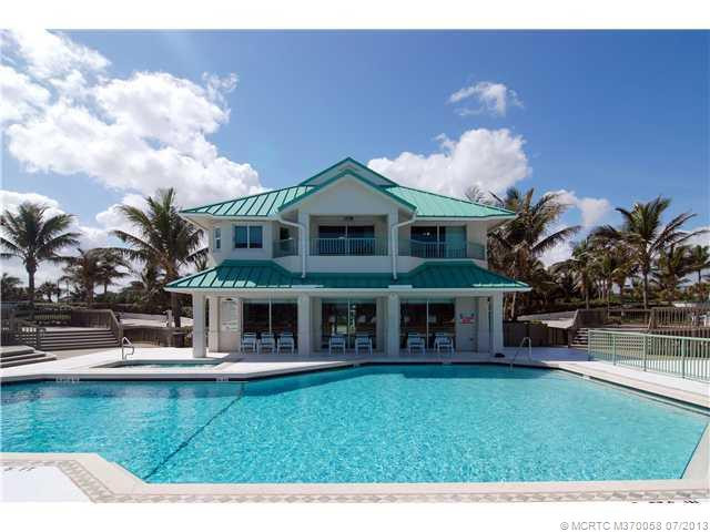 Swimming Pool/Hot Tub/Sauna. Regency Pool