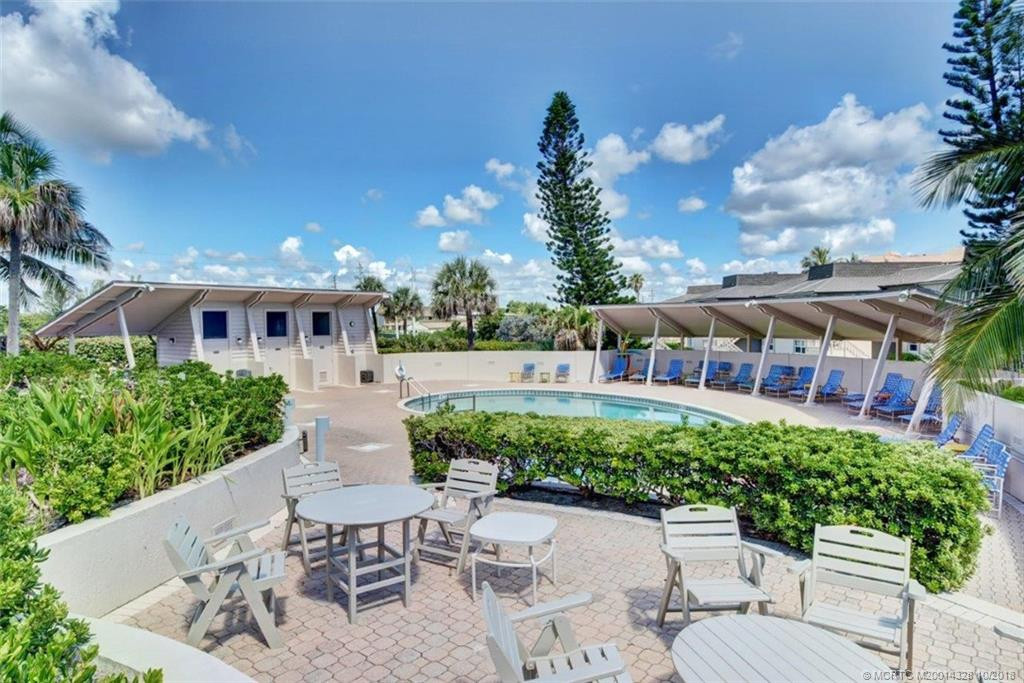 Suntide Heated Pool with Picnic Area