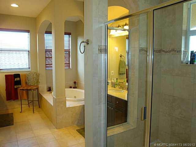 Master Bath/Spa.