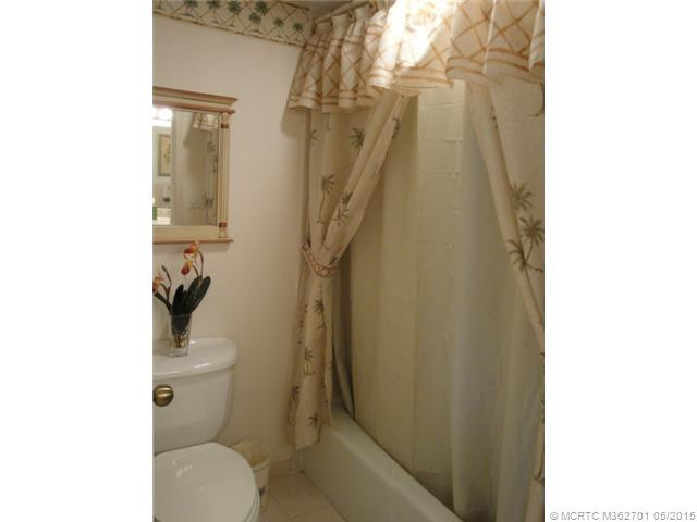 Master Bath/Spa.