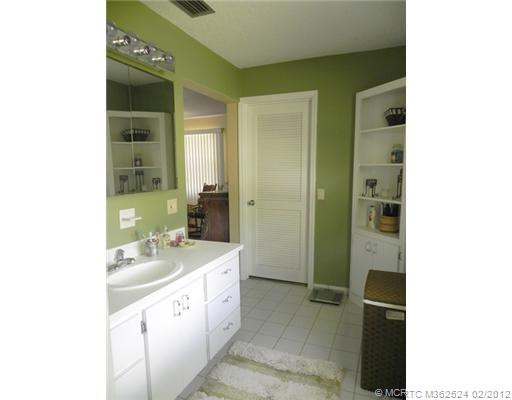 Master Bath/Spa.
