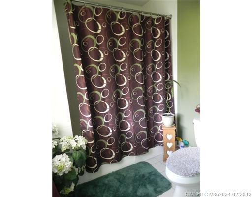 Master Bath/Spa.