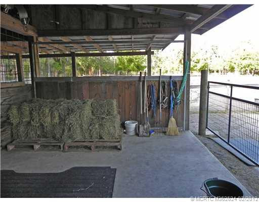 Stable/Barn.