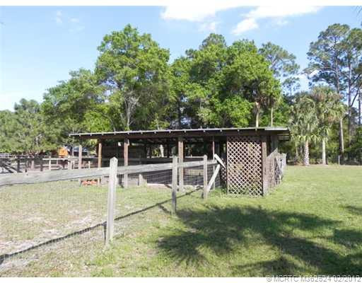 Stable/Barn.