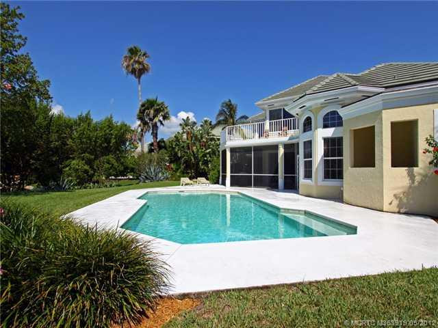 Swimming Pool/Hot Tub/Sauna.