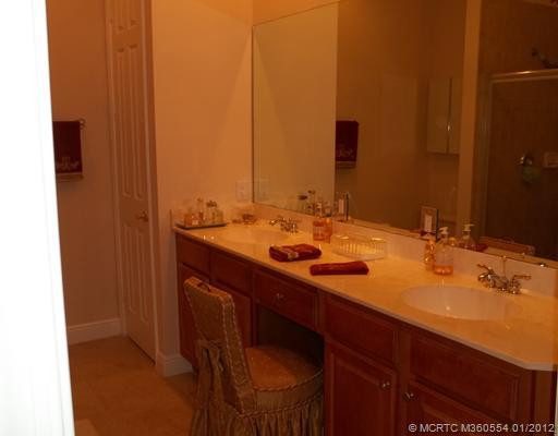 Master Bath/Spa.