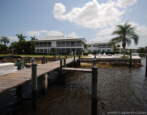 Waterfront/Dock/Pier.