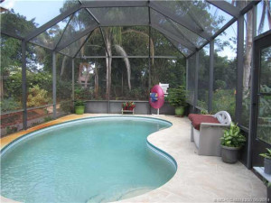 Swimming Pool/Hot Tub/Sauna.