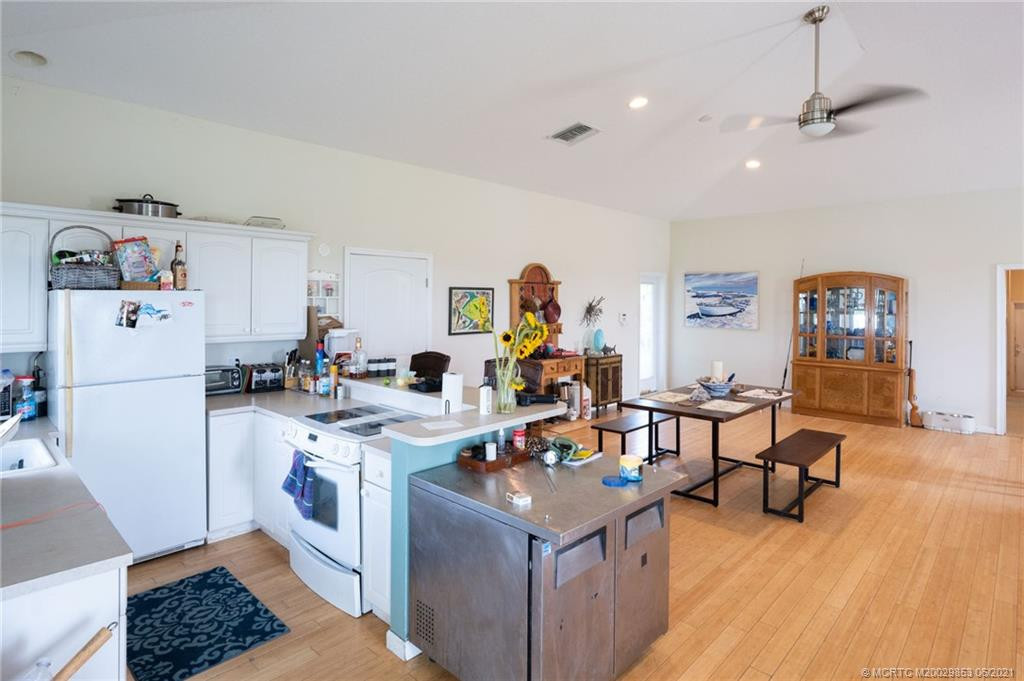 Apartment kitchen