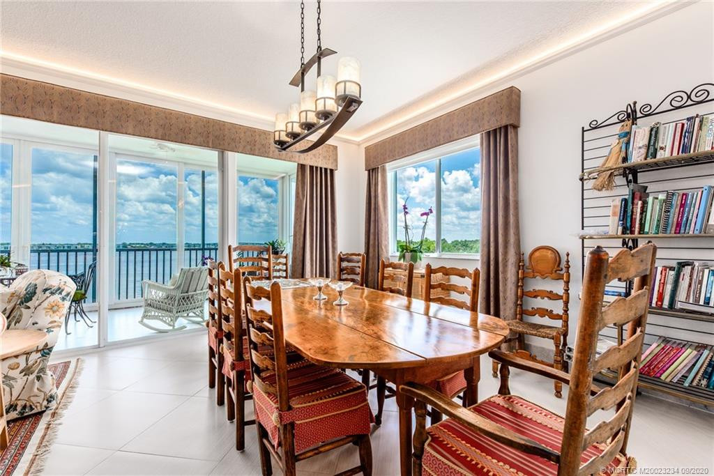 GREAT ROOM INFORMAL DINING...