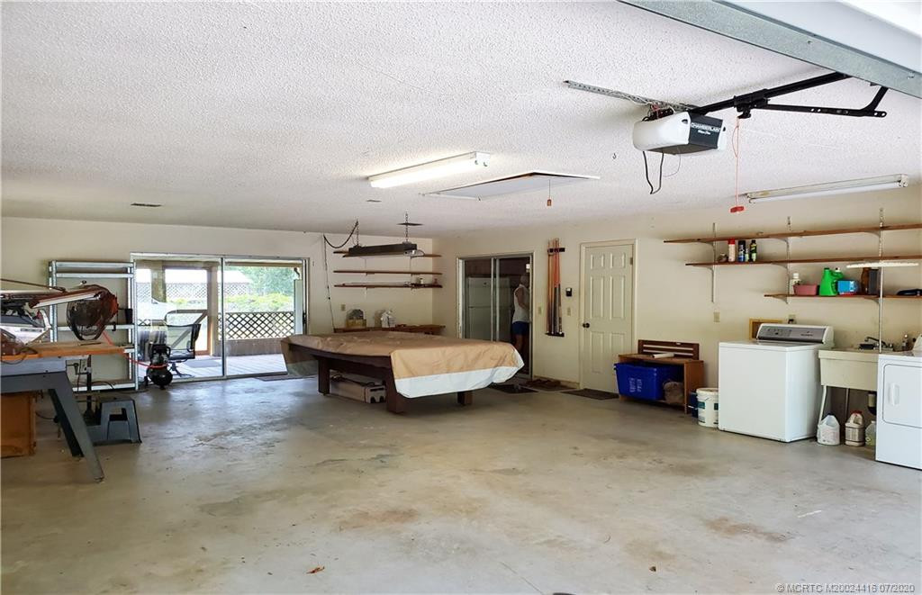 A/C Garage