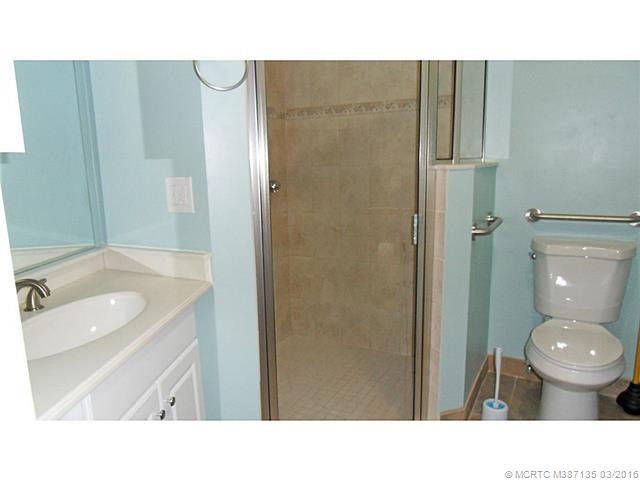Master Bath/Spa.