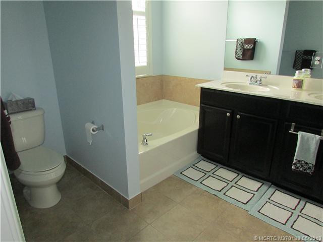 Master Bath/Spa.