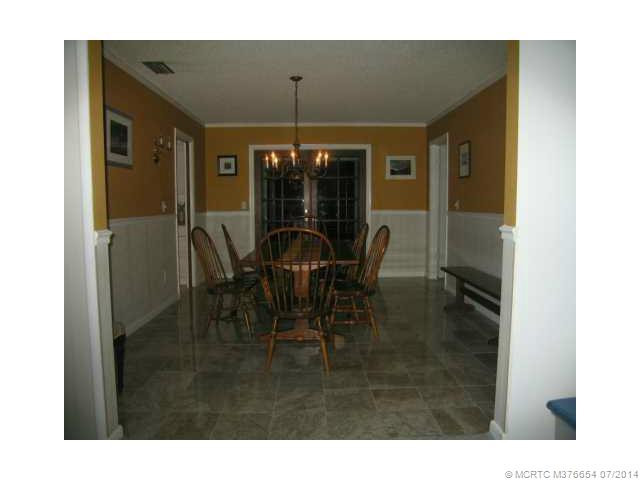 Den/Family/Great Room. Marble floors in the dining room