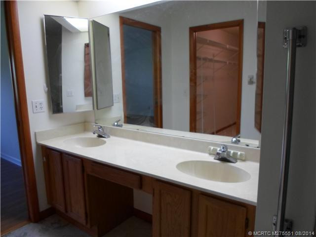 Master Bath/Spa.