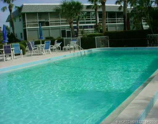 Swimming Pool/Hot Tub/Sauna.