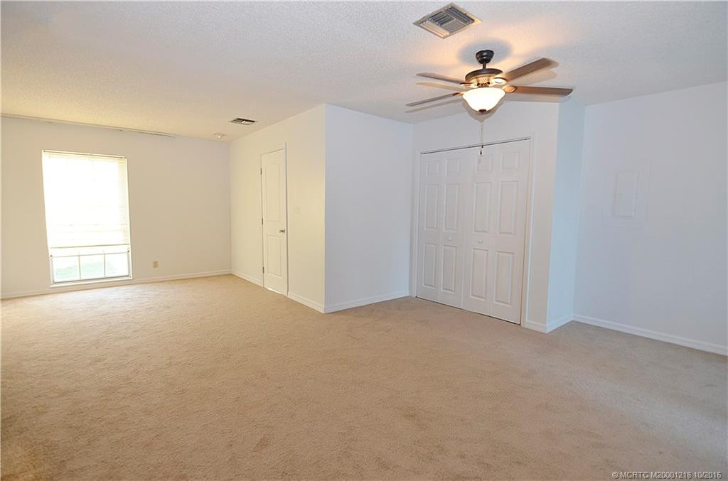 Master suite continues.............