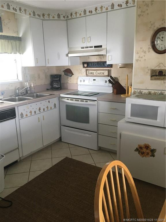 Property photo for 311 NE Tropicalia Lane, Jensen Beach, FL 34957