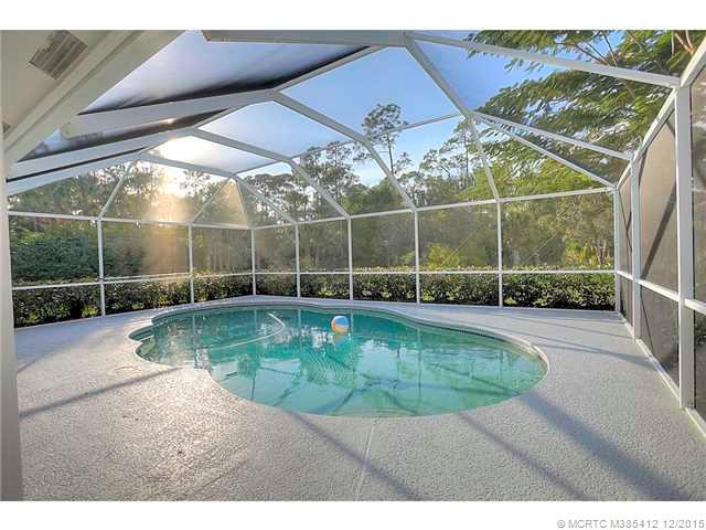 Swimming Pool/Hot Tub/Sauna.