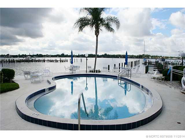 Swimming Pool/Hot Tub/Sauna.