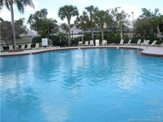 Swimming Pool/Hot Tub/Sauna.