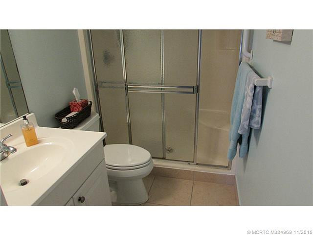Master Bath/Spa.