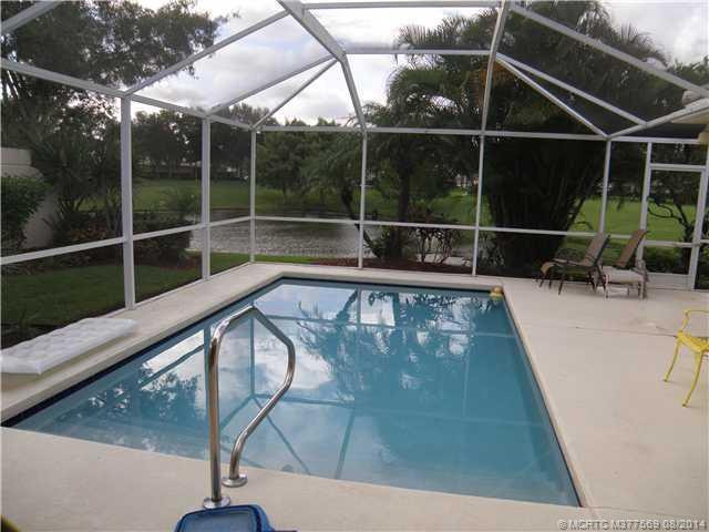 Swimming Pool/Hot Tub/Sauna.